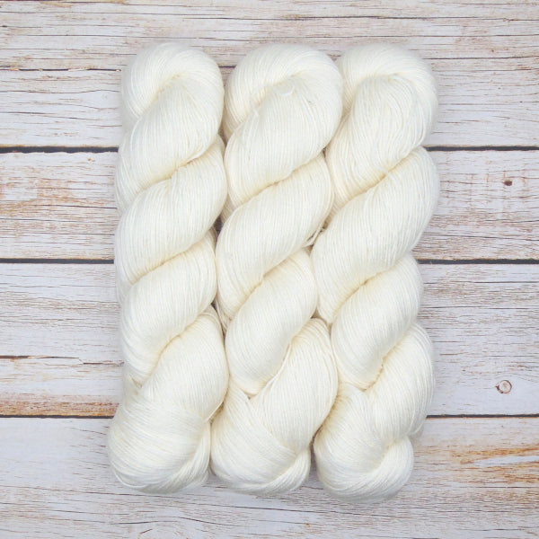 Estelle Natural 4-Ply Yarn for Dyeing