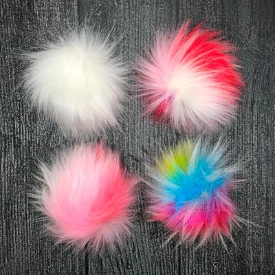 Estelle Snap-on Pom Pom