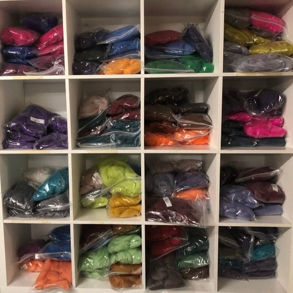 Romni Corriedale Wool Solid Dyed Top