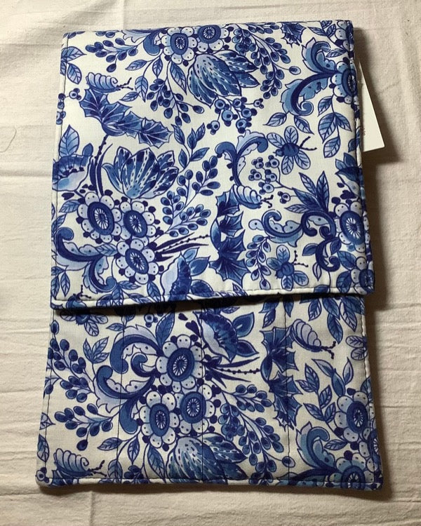 Honeysuckle Cottage Project Pouch