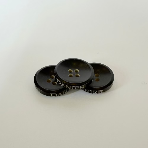 Deadstock Danier buttons 20mm (3/4")