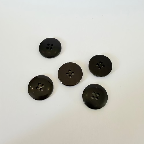 Simple plastic black buttons 20mm (3/4")