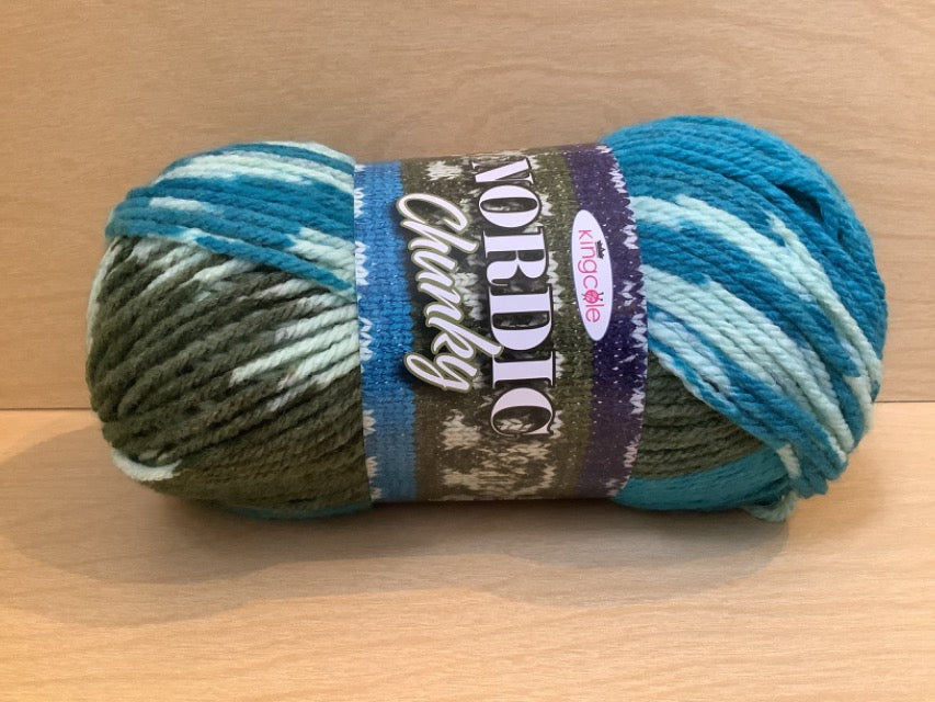 Color 4800 Frode. Blue, off white, and green variegated yarn