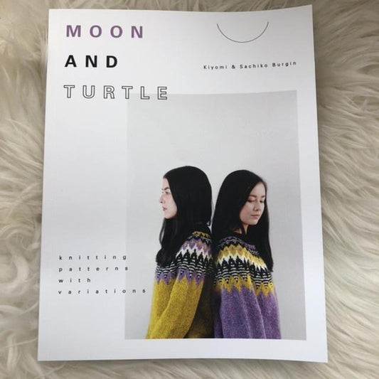 Moon and Turtle: knitting patterns with variations