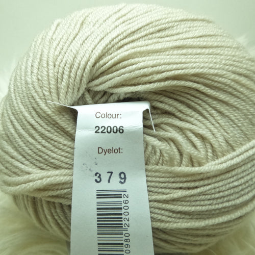 SALE Debbie Bliss Rialto 4-Ply