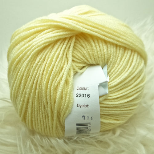 SALE Debbie Bliss Rialto 4-Ply