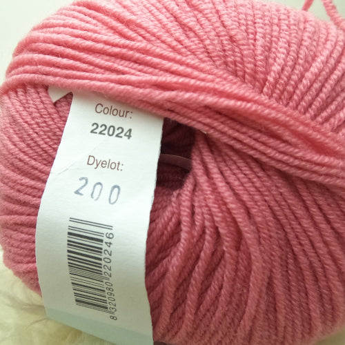 SALE Debbie Bliss Rialto 4-Ply