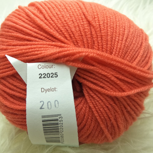 SALE Debbie Bliss Rialto 4-Ply