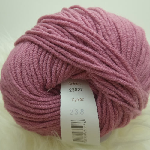 SALE Debbie Bliss Rialto DK