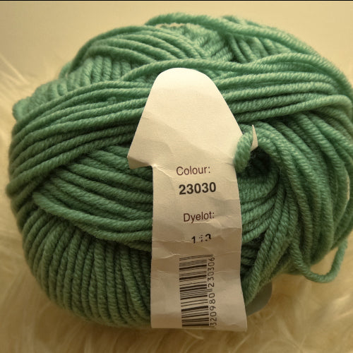 SALE Debbie Bliss Rialto DK