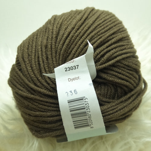 SALE Debbie Bliss Rialto DK