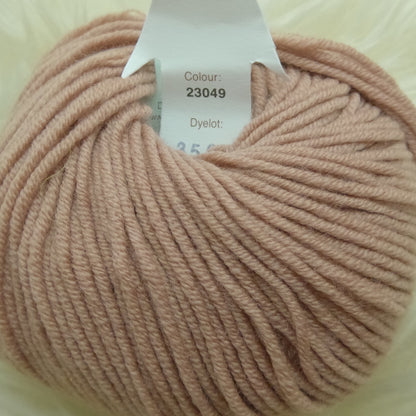 SALE Debbie Bliss Rialto DK