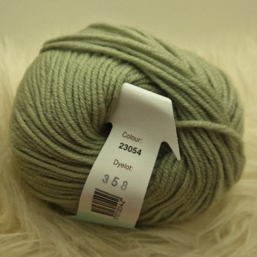 SALE Debbie Bliss Rialto DK