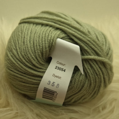 SALE Debbie Bliss Rialto DK