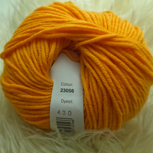 SALE Debbie Bliss Rialto DK