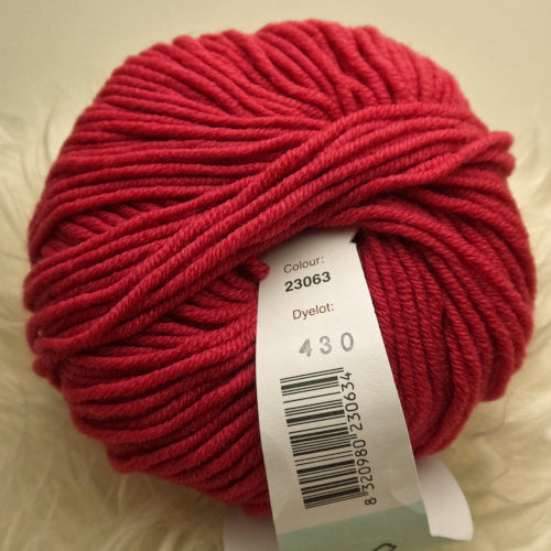 SALE Debbie Bliss Rialto DK