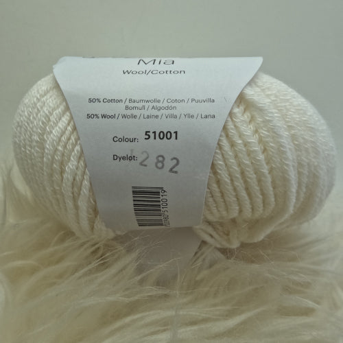 SALE Debbie Bliss Mia