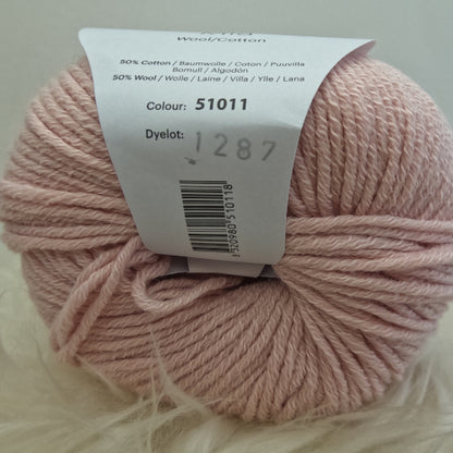 SALE Debbie Bliss Mia