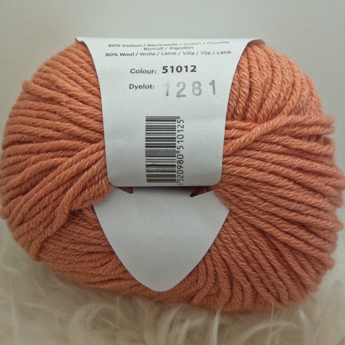 SALE Debbie Bliss Mia
