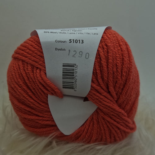 SALE Debbie Bliss Mia
