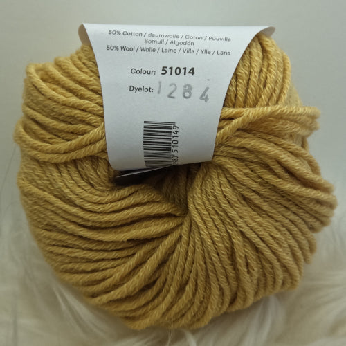 SALE Debbie Bliss Mia