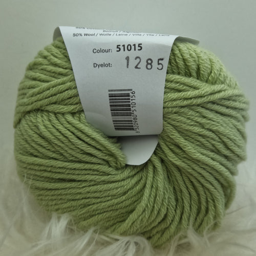SALE Debbie Bliss Mia