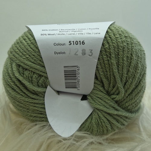 SALE Debbie Bliss Mia