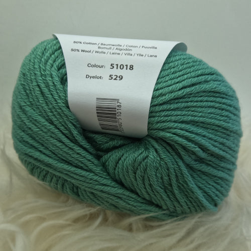 SALE Debbie Bliss Mia