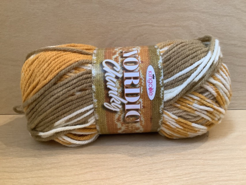 Color 4801 Bjorn. Fawn, off white, light orange variegated yarn