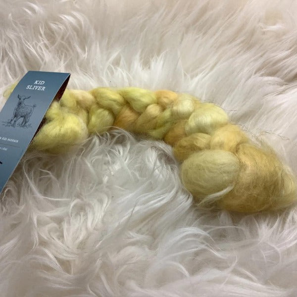 Fleece Artist Hand-Dyed Fibre Braid, 50g