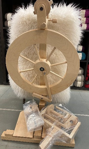 Lendrum Double Treadle Complete Spinning Wheel (DTC)